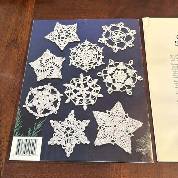 Dover Needlework Series Chrocketed Snowflakes Pattern Books Annie's Attic - Picture 4 of 7